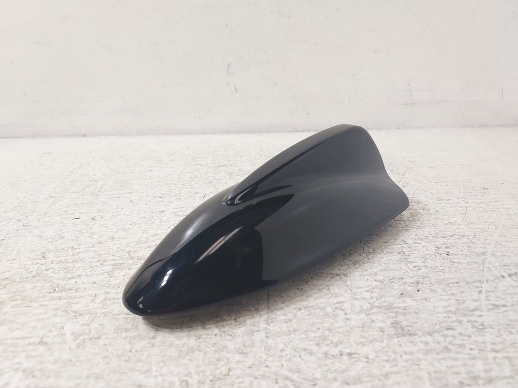 Roof Mount Radio Antenna V95755