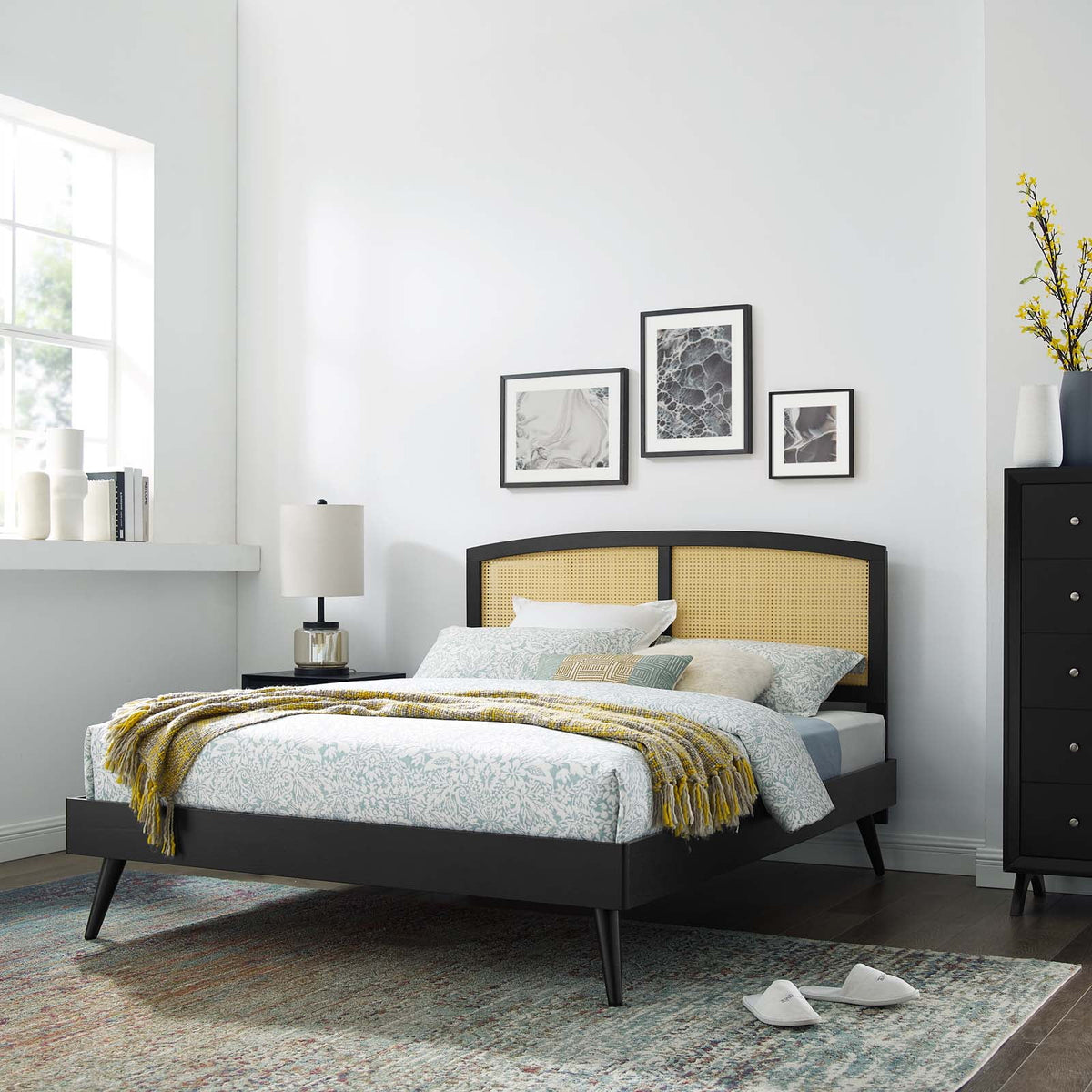 Black Wood Full Size Platform Bed Frame A689