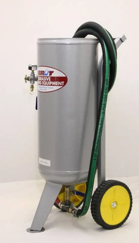 100 lb Pressure Fed Abrasive Sand Blaster J22462