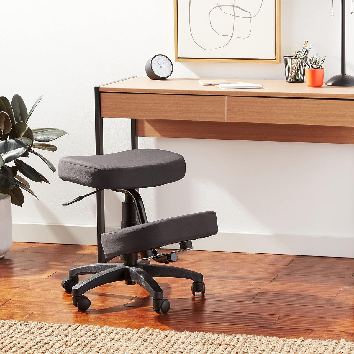 Black Memory Foam Knee Chair with Casters L5031