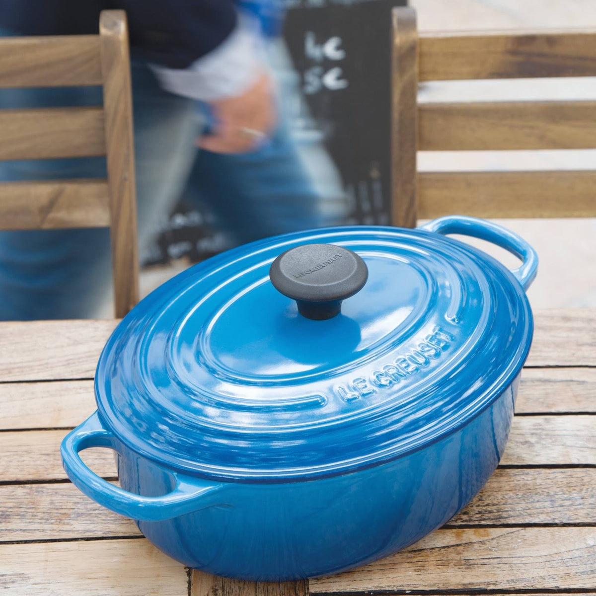 1-Quart Cast Iron Oval Dutch Oven J109