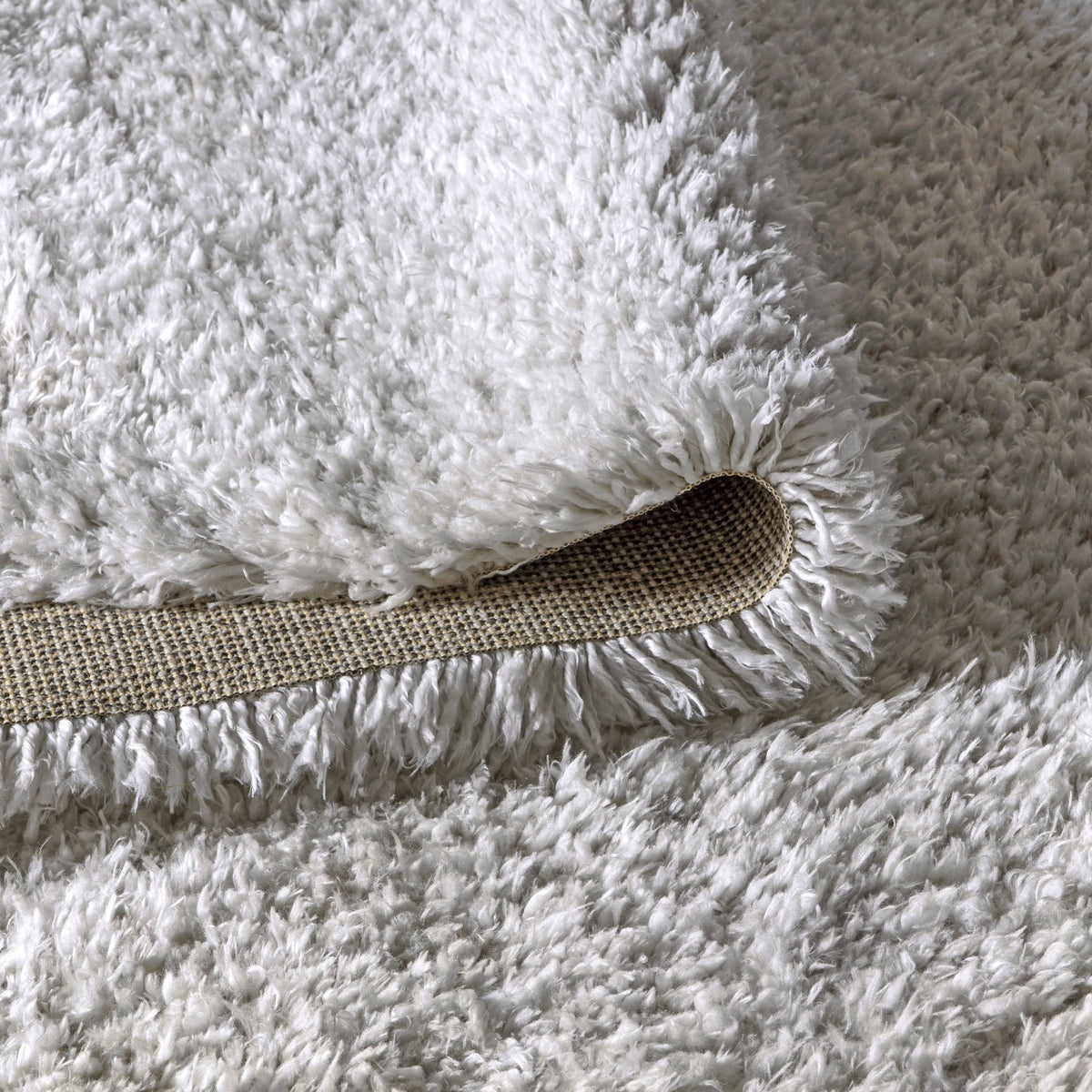 Gray Polyester Shag Runner F88383