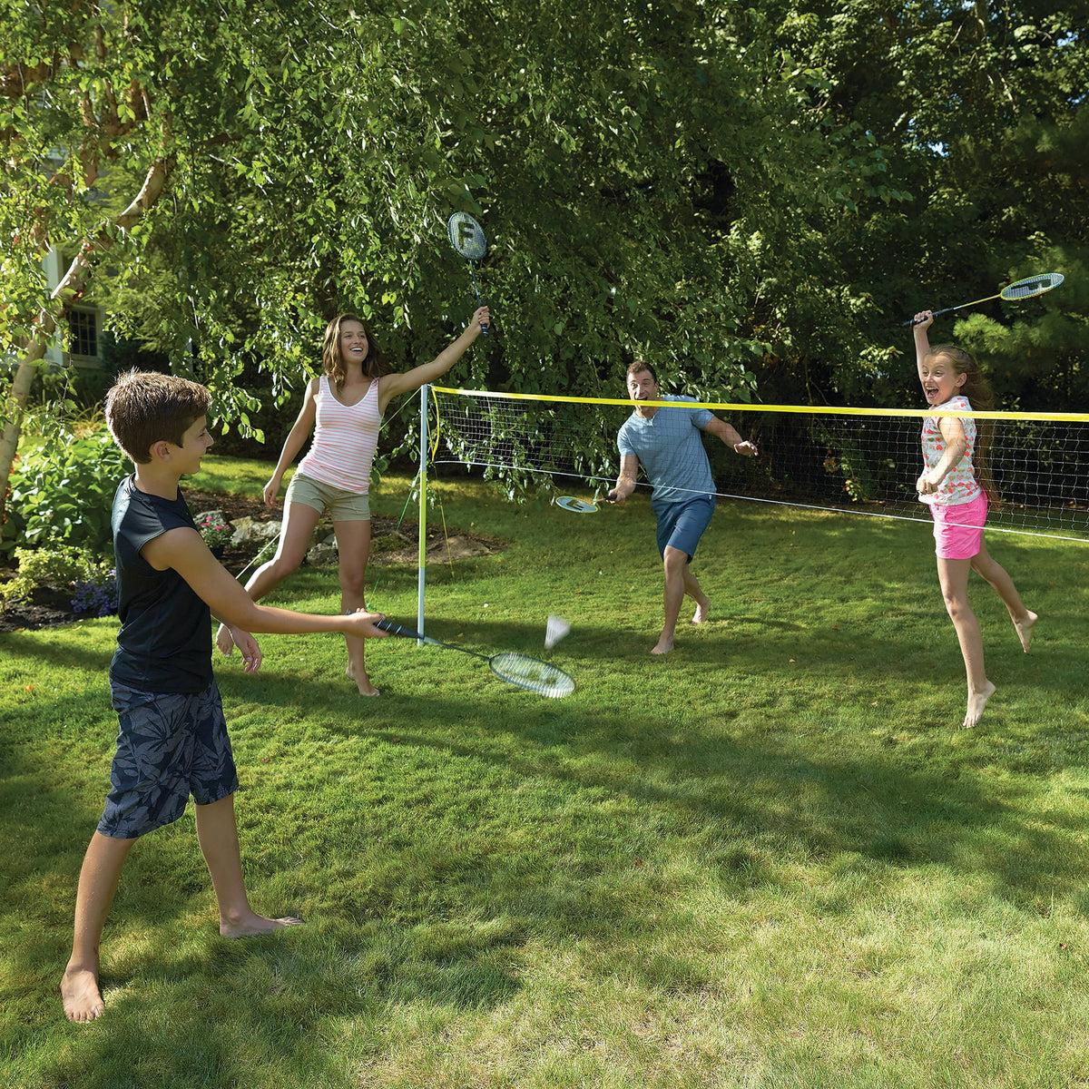 Badminton Net Family Set with 4 Steel Rackets and 2 Birdies A7168