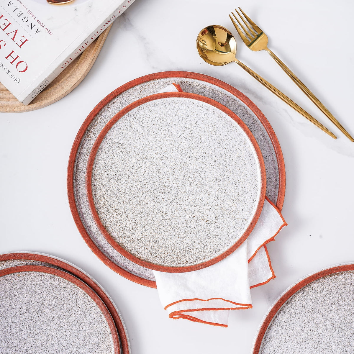 32-Piece Red Stoneware Dinnerware Set T29412