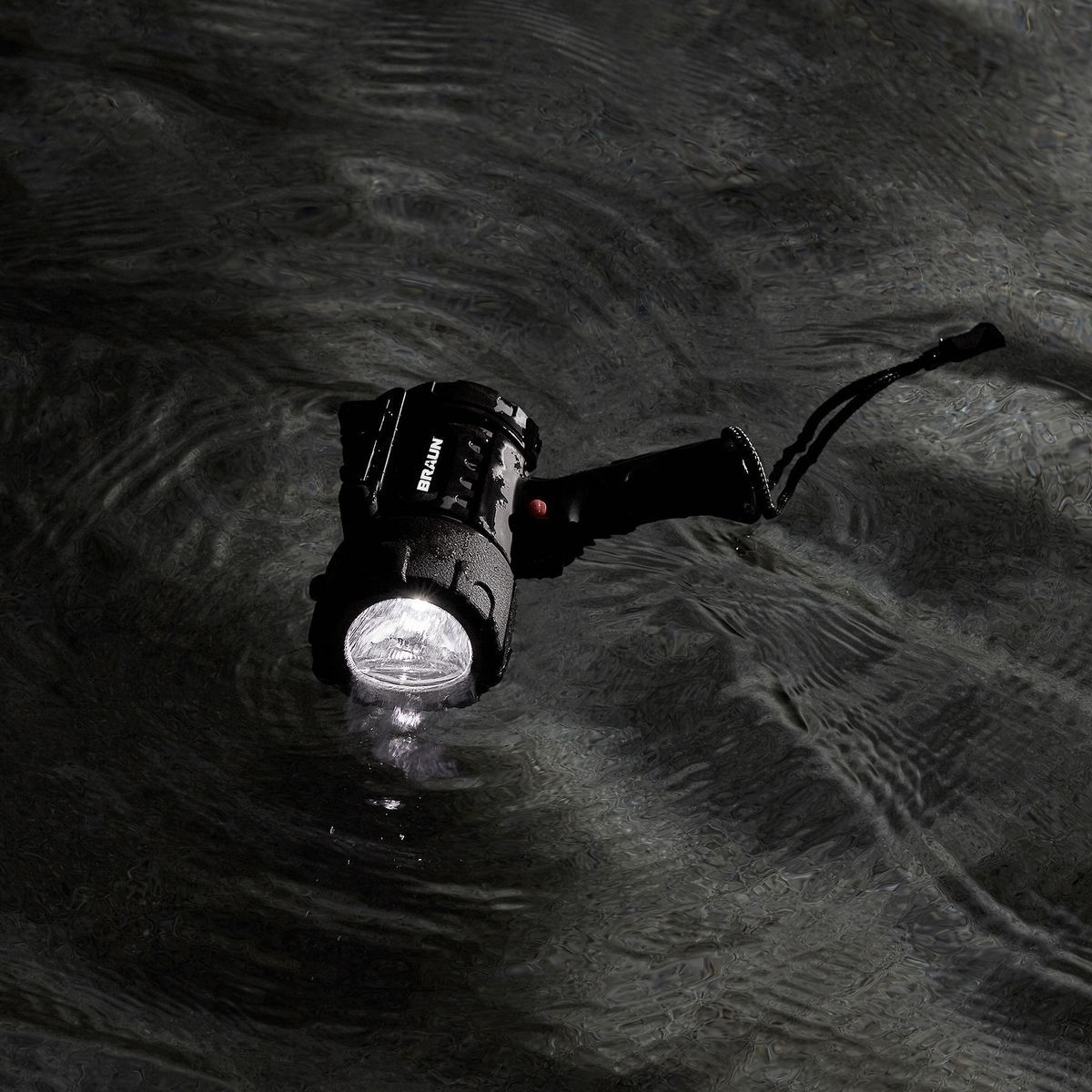400 Lumen Rechargeable Waterproof LED Spotlight I30890