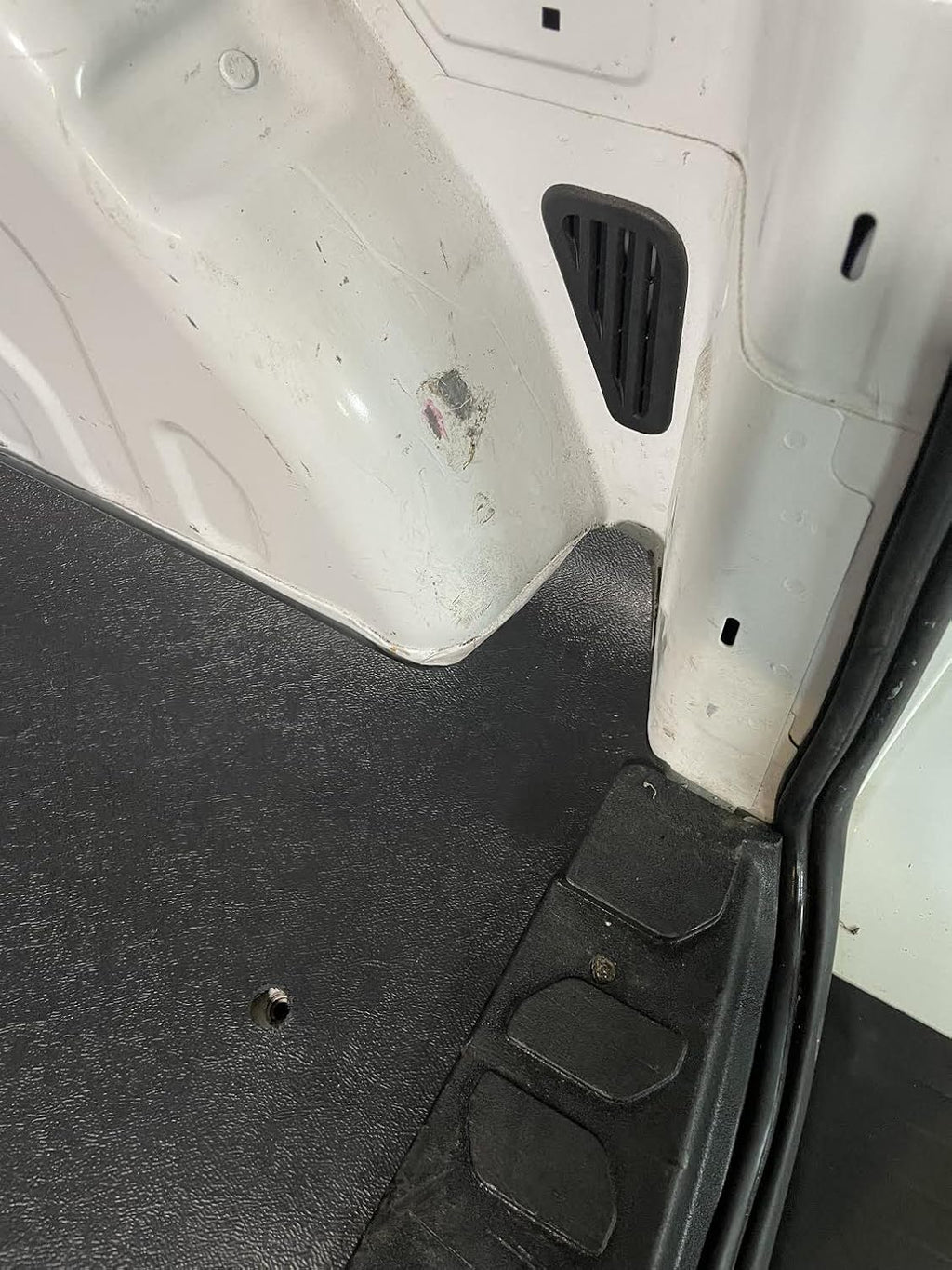 Cargo Area Floor Mat Heavy Duty Floor Liner D3204