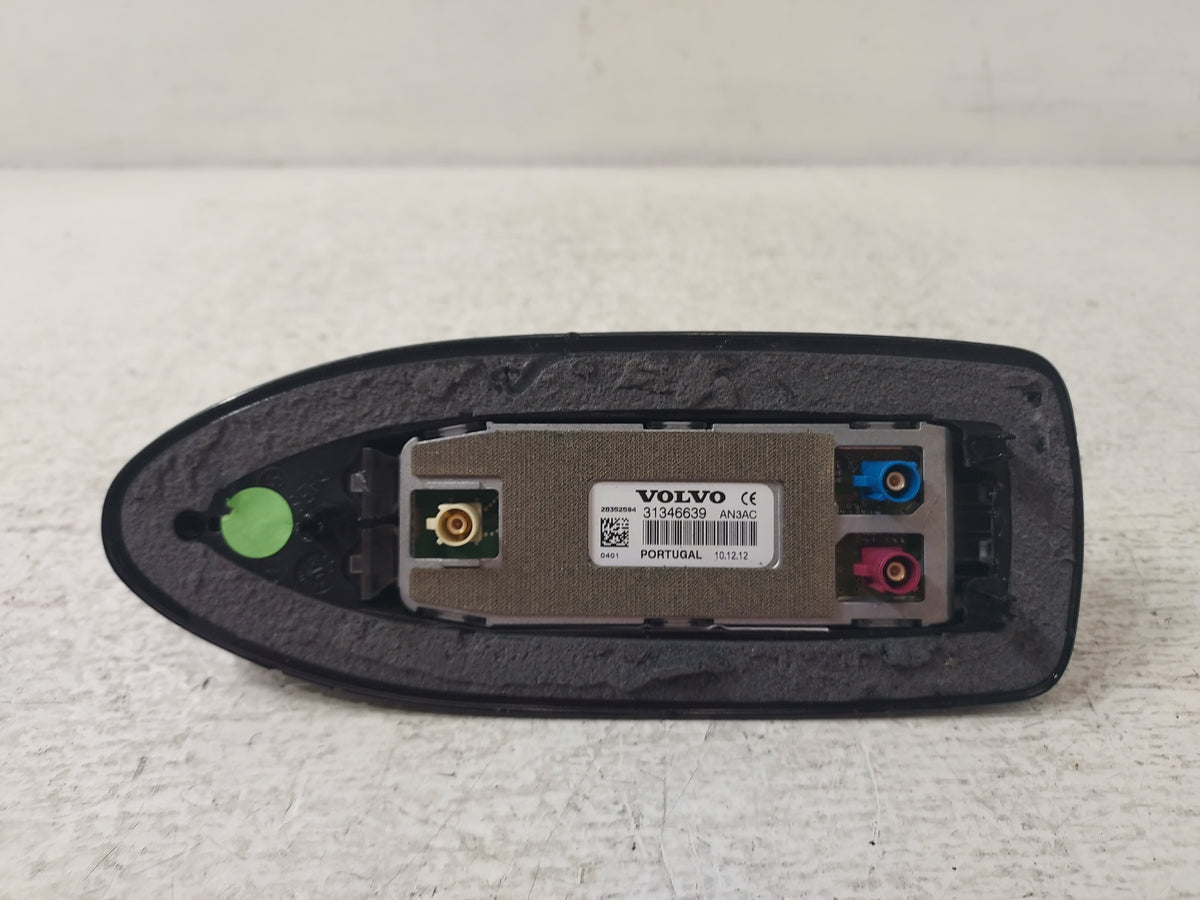Roof Mount Radio Antenna V95755