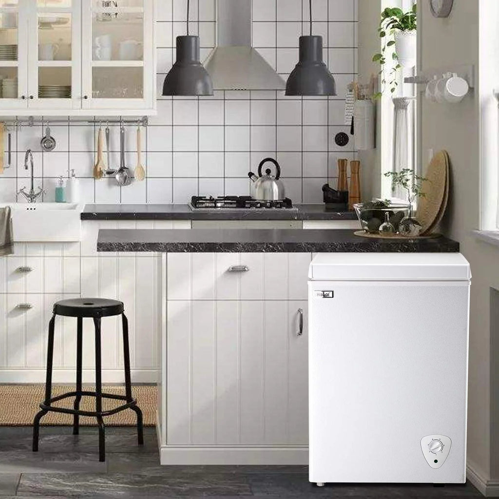 3.5 Cu.ft White Chest Freezer X70089