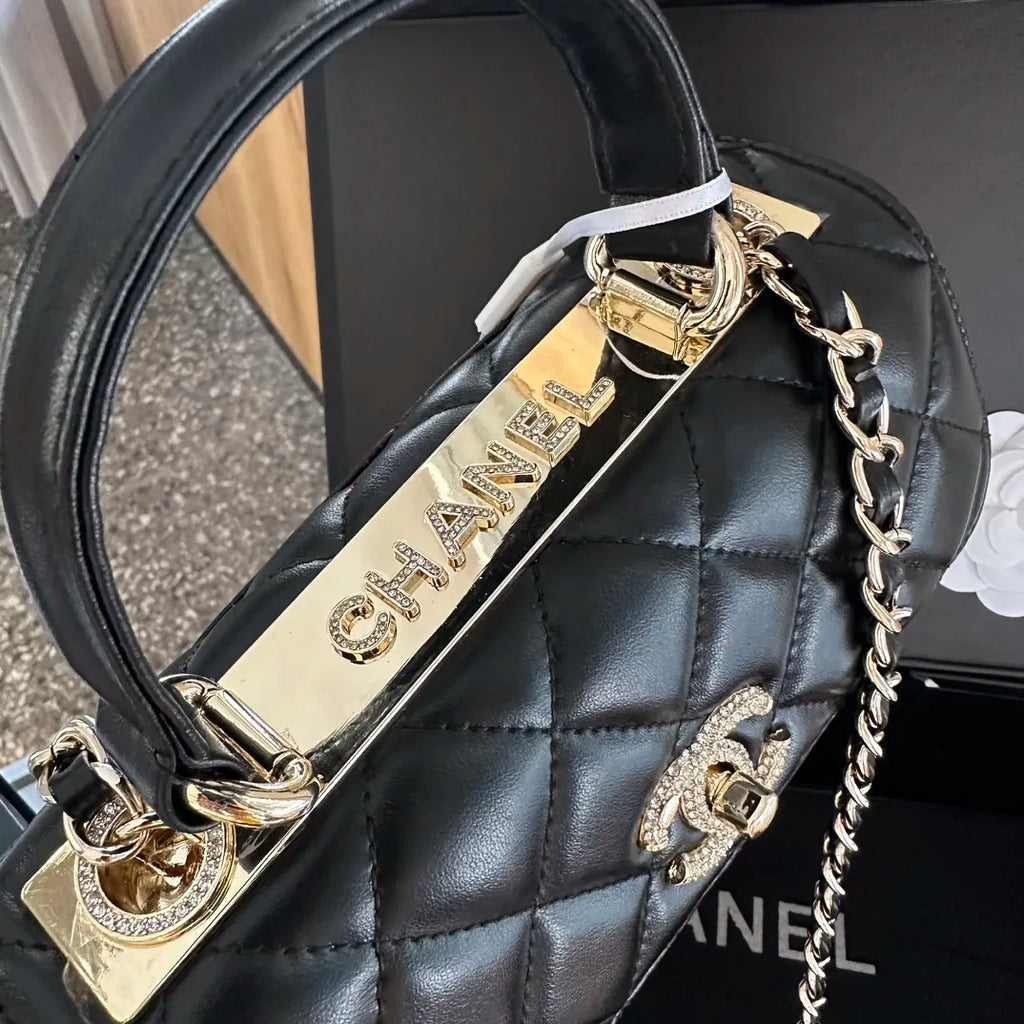 Flap Bag with Top Handle A5049