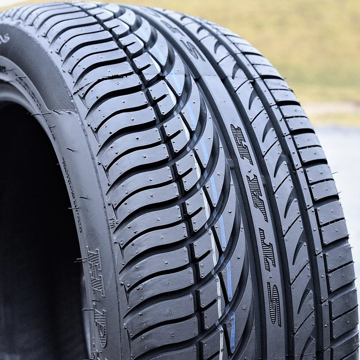 215/60R16 99V XL All Season Performance Tire A546