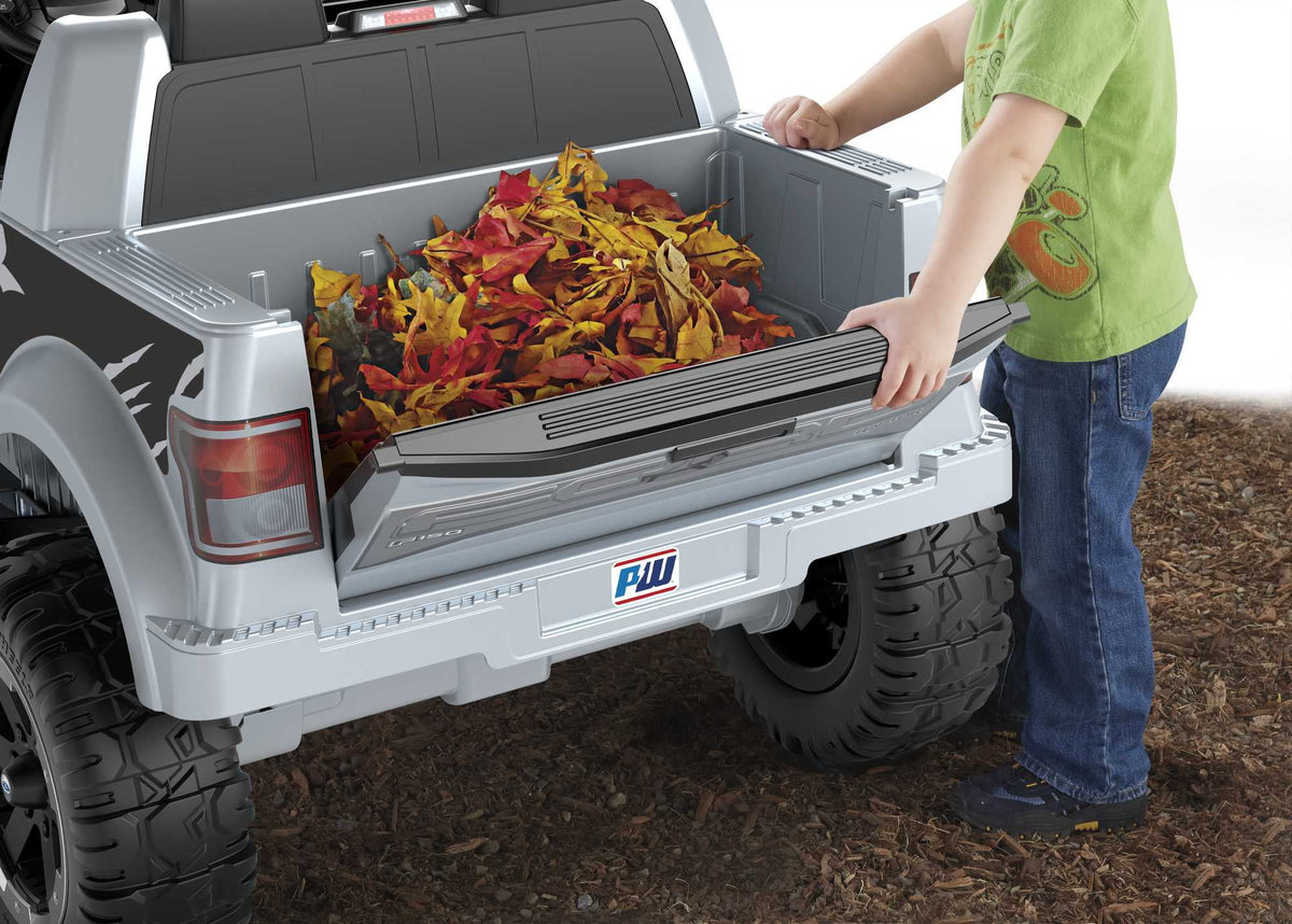12V Battery-Powered Ride-On Vehicle with Music Sounds & Microphone D83597