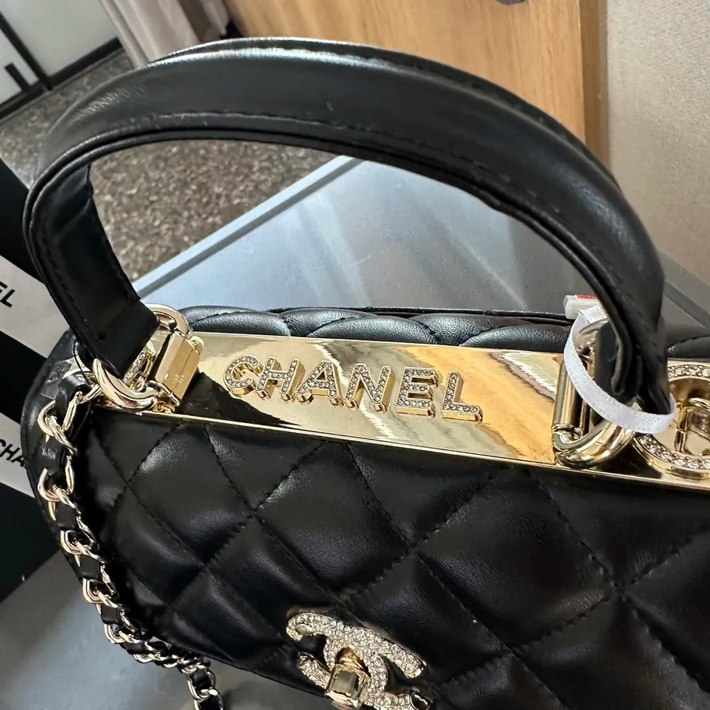 Flap Bag with Top Handle A5049