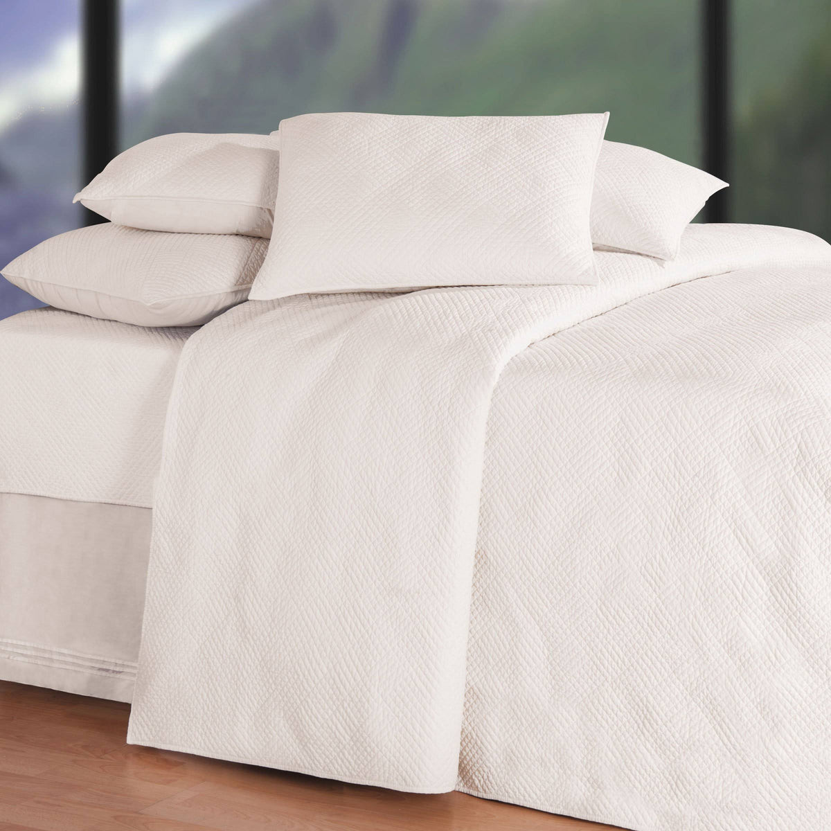 White Twin Quilt A563
