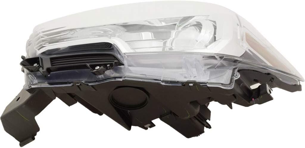 Toyota Tacoma Headlight 2018 Pair Driver and Passenger Side Halogen Type F181