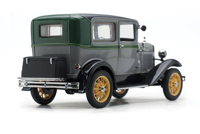 1/18 Diecast Model Car J155354