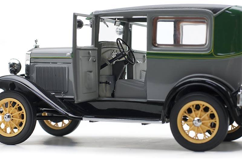 1/18 Diecast Model Car J155354