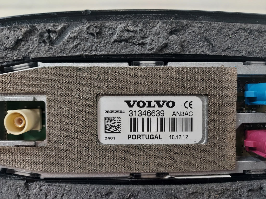Roof Mount Radio Antenna V95755