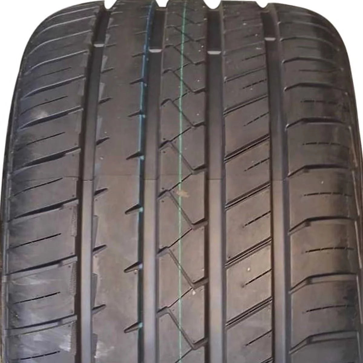 4 All Season Ultra High Performance Tires 265/40ZR20 99W XL R927569