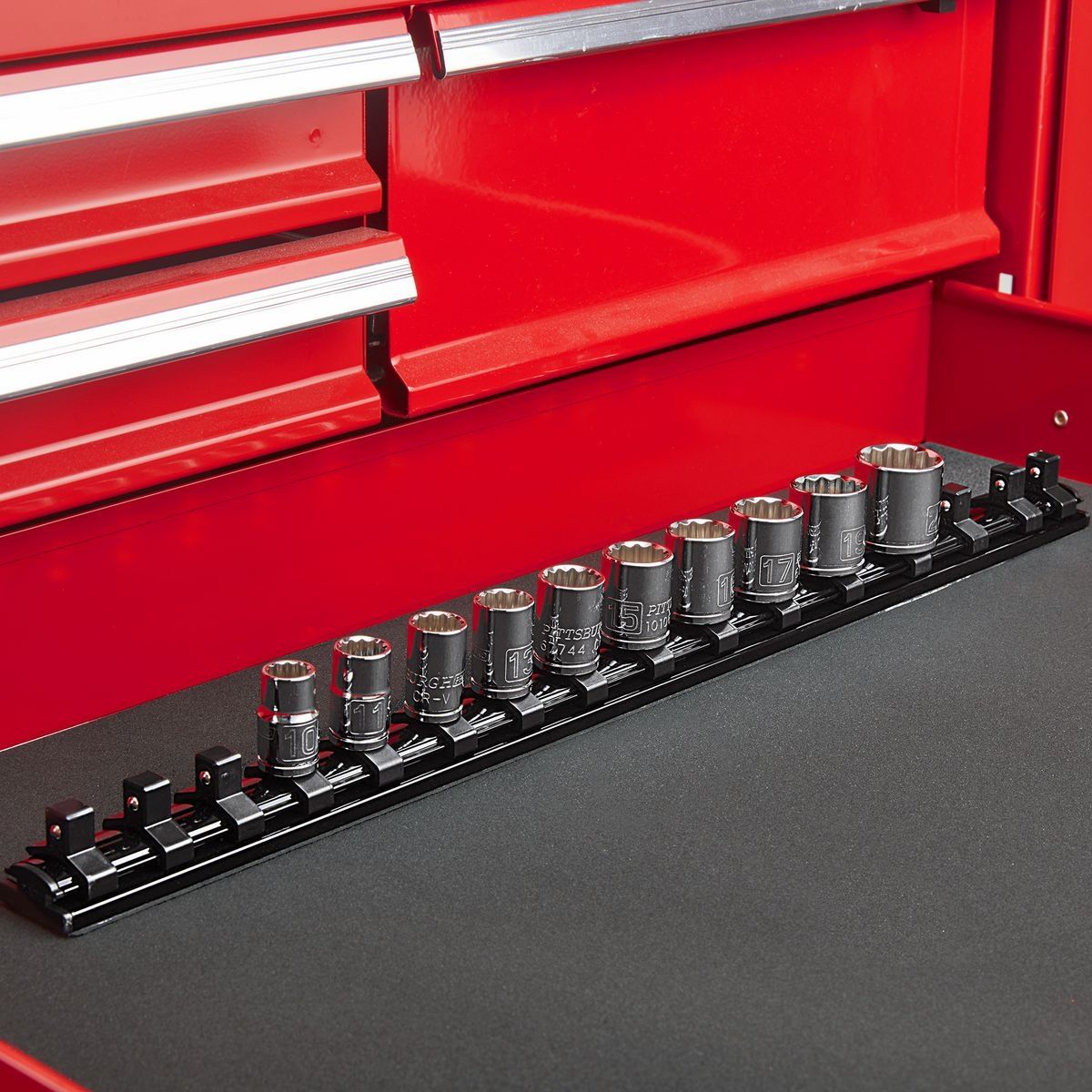 3/8 in. Magnetic Socket Rail D2378